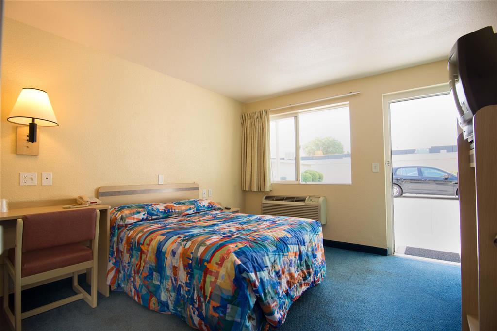 Motel 6-Reno, Nv - Virginia Plumb الغرفة الصورة