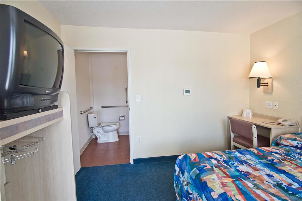 Motel 6-Reno, Nv - Virginia Plumb الغرفة الصورة